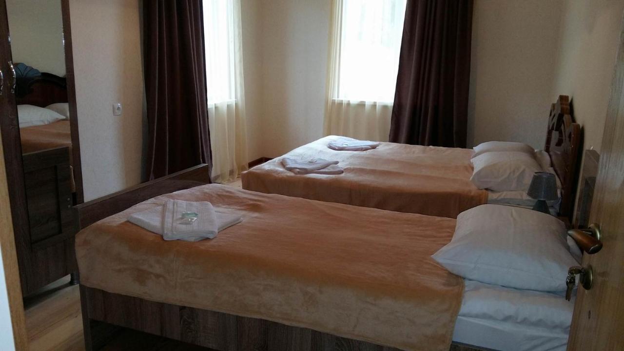 Guesthouse Guram Baba Mestia Eksteriør billede